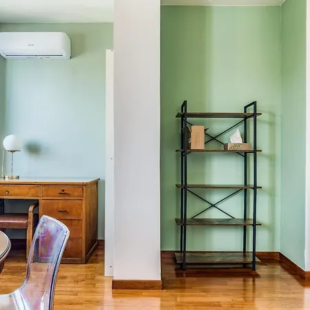 Apartment Splendido Trilocale Sviluppato Su Due Livelli *